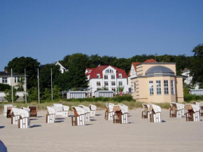 Ferienwohnungen am Strandhotel Bansiner Hof